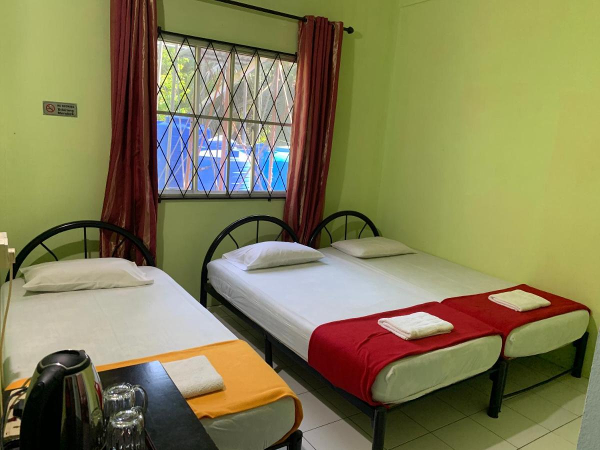 Rtms Guesthouse Semporna Eksteriør billede