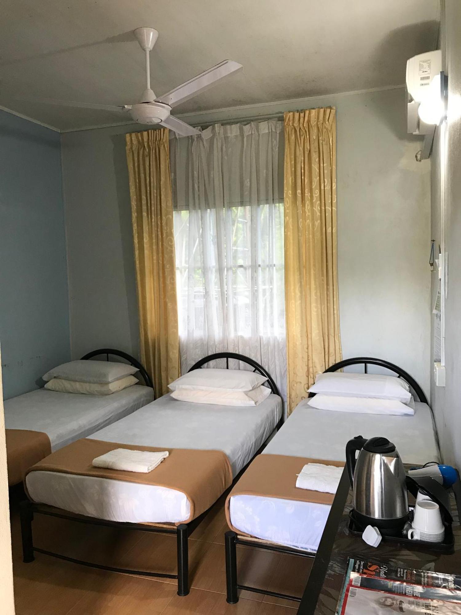Rtms Guesthouse Semporna Eksteriør billede