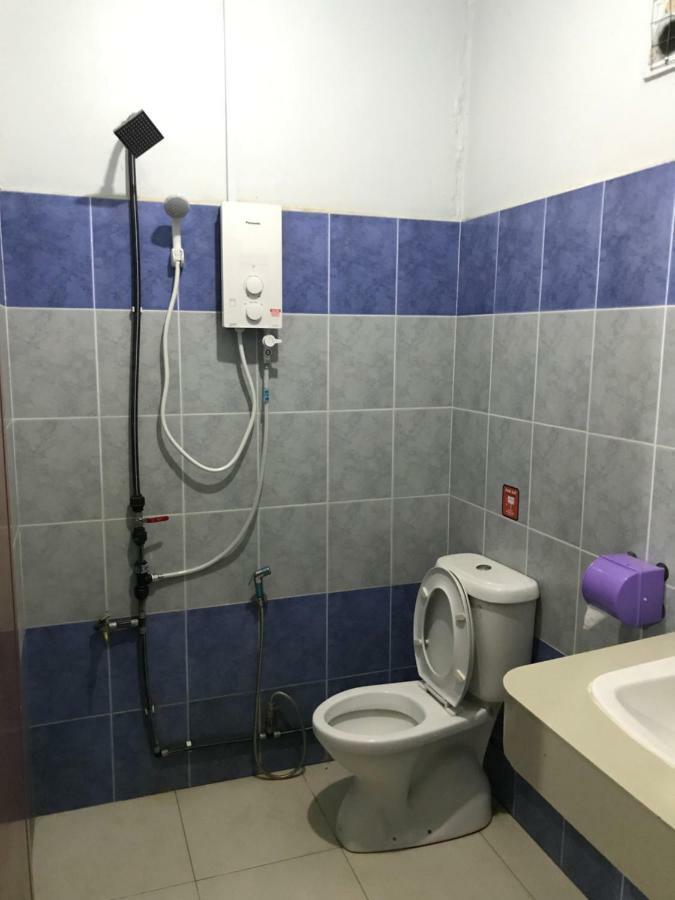 Rtms Guesthouse Semporna Eksteriør billede